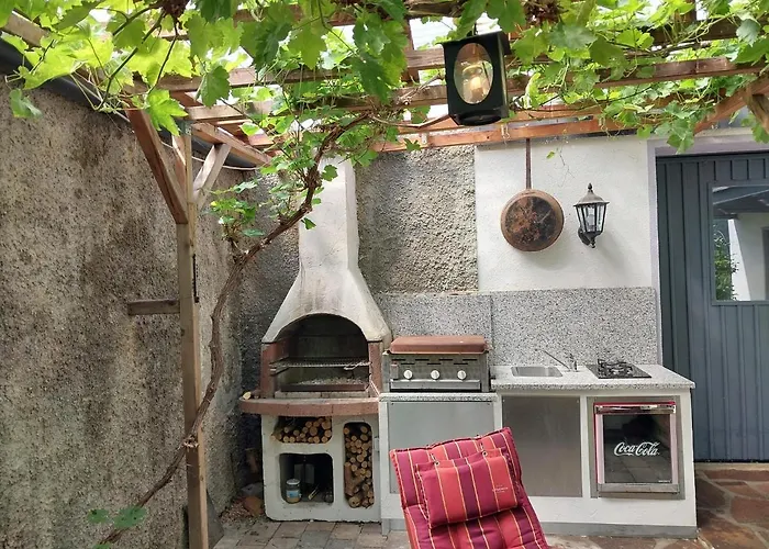 Apart Silvia Apartment *